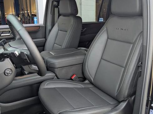 Certified 2026 GMC Yukon XL Denali w/ Sun & Power Step Package AWD/4WD image 5