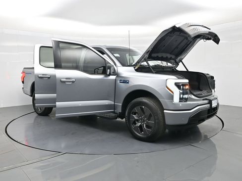 Used 2024 Ford F150 Lightning Flash w/ Max Trailer Tow Package image 38