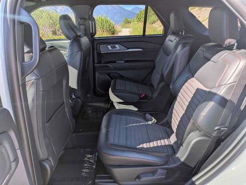 Certified 2025 Ford Explorer ST-Line AWD/4WD image 16