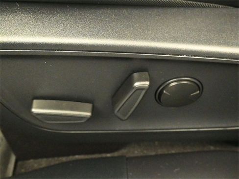 Certified 2025 Ford Escape ST-Line Elite image 15