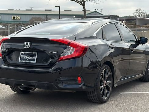 Used 2019 Honda Civic Sport image 6