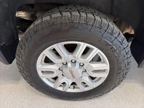 Used 2022 GMC Sierra 2500 SLT w/ SLT Convenience Package AWD/4WD image 6