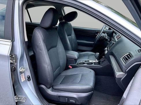Used 2017 Subaru Legacy 2.5i Limited AWD/4WD image 13