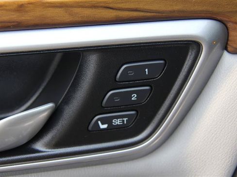 Used 2017 Honda CR-V EX-L image 18