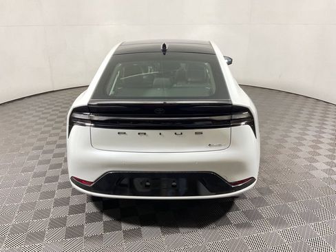 New 2025 Toyota Prius Plug-In Hybrid image 14