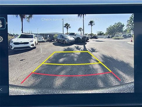 Used 2025 Hyundai Santa Cruz SEL FWD image 13