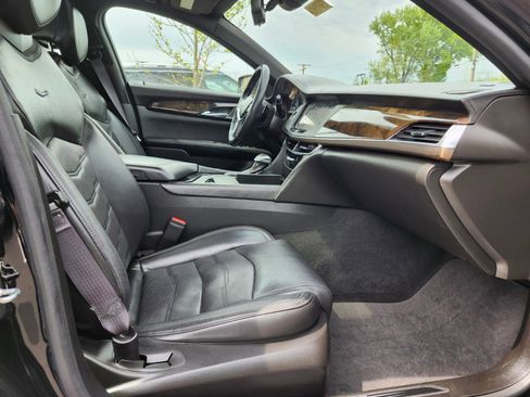 Used 2018 Cadillac CT6 Luxury AWD/4WD image 11