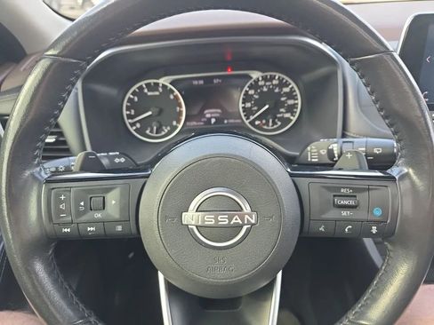 Used 2022 Nissan Rogue SV w/ SV Premium Package image 16