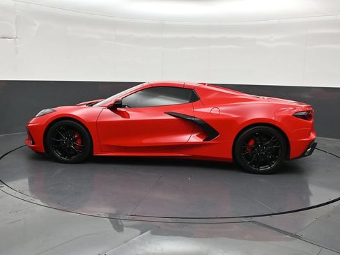 Used 2025 Chevrolet Corvette Stingray Convertible w/ 1LT RWD image 2