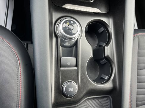 Used 2025 Ford Explorer ST-Line image 11