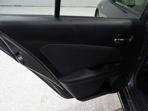 Used 2022 Toyota Prius XLE image 16