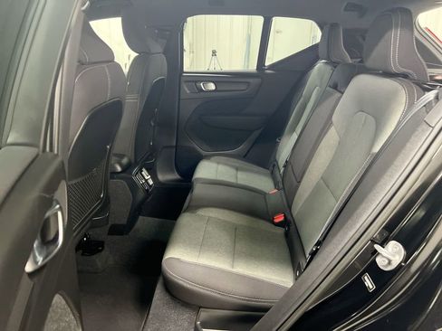 Used 2023 Volvo XC40 B5 Core AWD/4WD image 22