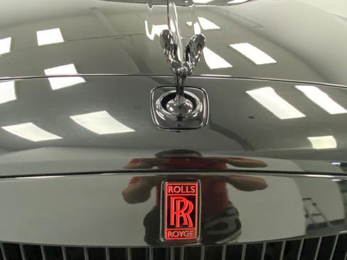 Used 2016 Rolls-Royce Ghost image 10