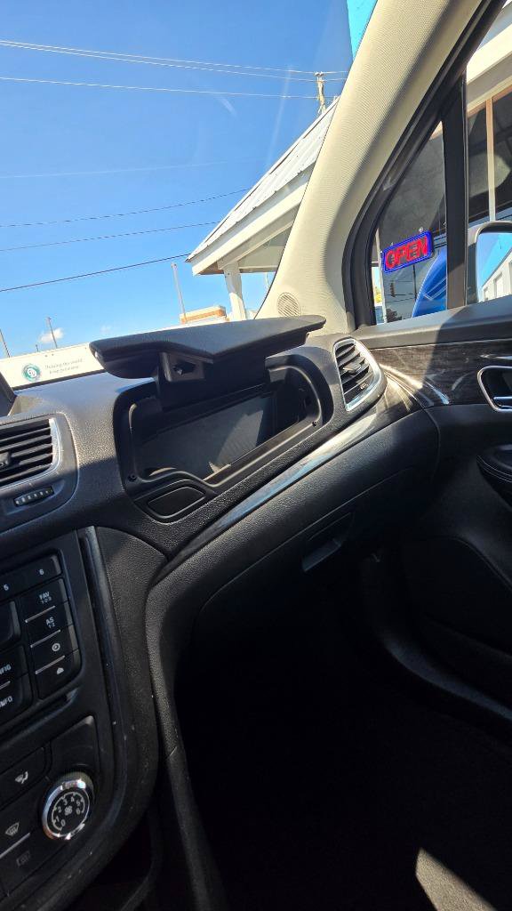 Used 2015 Buick Encore FWD image 25