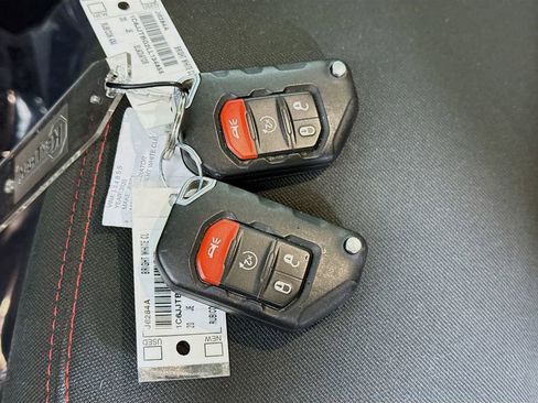 Used 2020 Jeep Gladiator Rubicon image 34