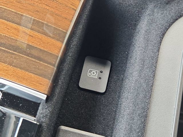 New 2026 Cadillac Escalade ESV Platinum Sport AWD/4WD image 30