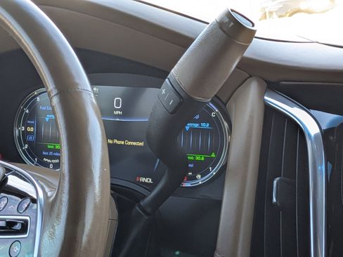 Used 2017 Cadillac Escalade Platinum image 22