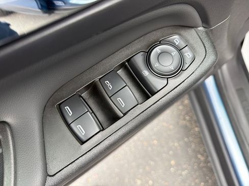 Used 2024 Chevrolet Equinox LT w/ LPO, Floor Liner Package AWD/4WD image 11