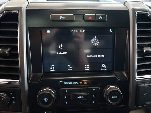 Used 2016 Ford F150 XLT w/ Equipment Group 302A Luxury AWD/4WD image 32