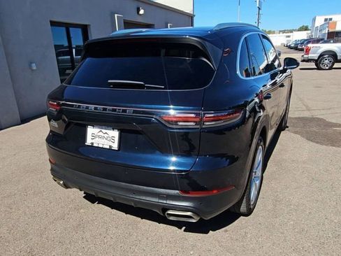 Used 2020 Porsche Cayenne image 7