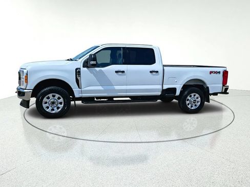 Used 2024 Ford F350 XLT w/ FX4 Off-Road Package AWD/4WD image 6