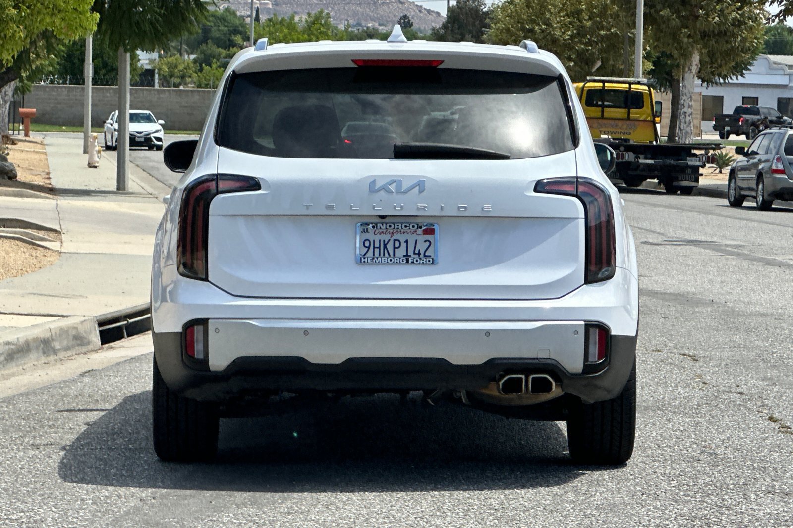 Used 2024 Kia Telluride EX w/ EX Captain's Chair Package FWD image 5