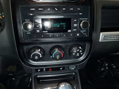 Used 2017 Jeep Compass Sport FWD image 19