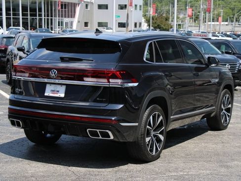 Used 2025 Volkswagen Atlas Cross Sport SEL Premium R-Line AWD/4WD image 9