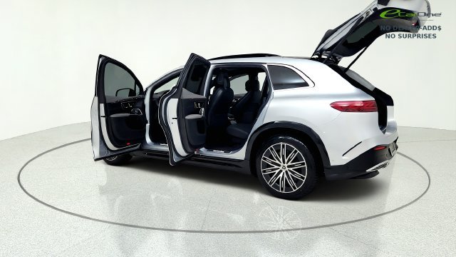 Used 2023 Mercedes-Benz EQS 580 4MATIC SUV image 16