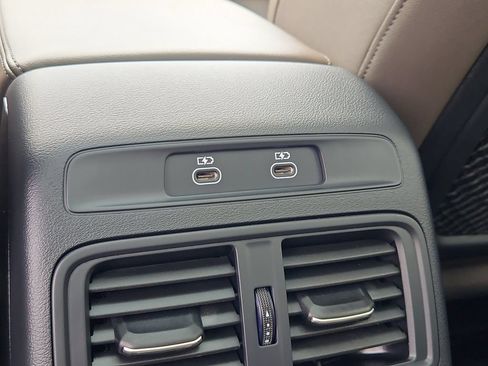 Certified 2025 Audi Q5 Premium Plus w/ Premium Plus AWD/4WD image 24