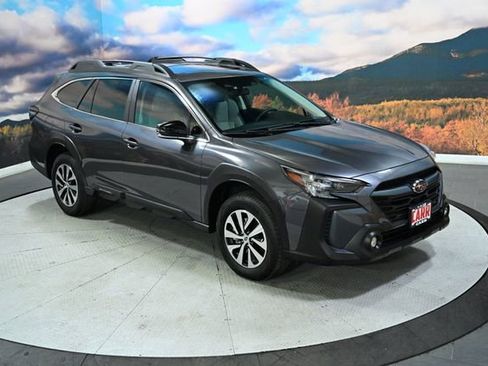 Certified 2025 Subaru Outback Premium image 2