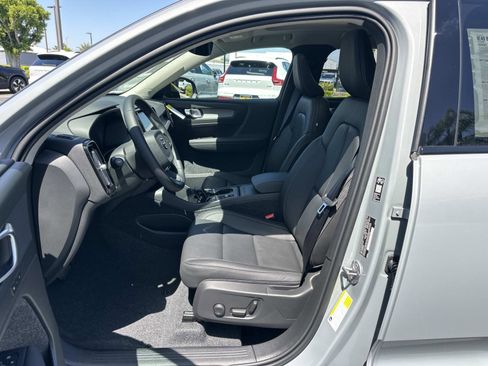 New 2026 Volvo XC40 B5 Core w/ Climate Package image 13