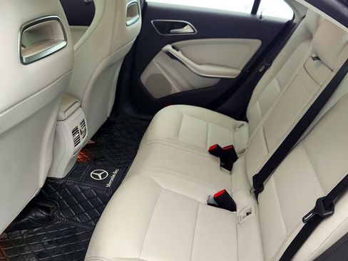 Used 2019 Mercedes-Benz CLA 250 4MATIC image 19