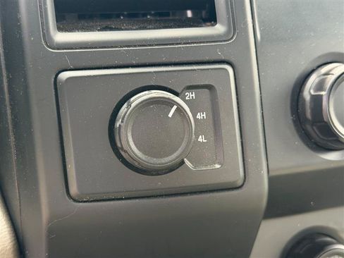 Used 2019 Ford F150 XL w/ Equipment Group 101A Mid AWD/4WD image 40