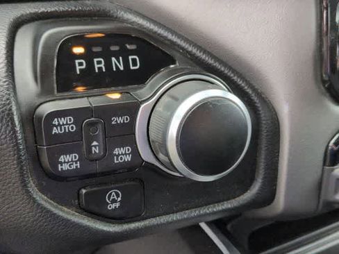 Used 2022 RAM 1500 Big Horn AWD/4WD image 33