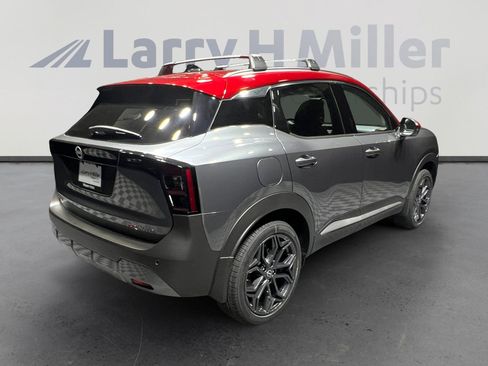 New 2026 Nissan Kicks SR w/ SR Premium Package AWD/4WD image 5