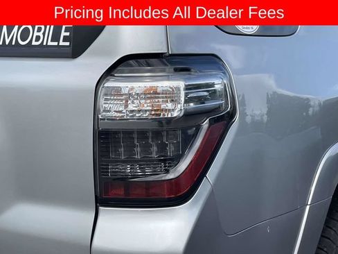 Used 2020 Toyota 4Runner TRD Off-Road AWD/4WD image 12