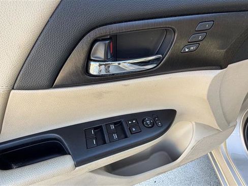 Used 2013 Honda Accord EX-L image 10