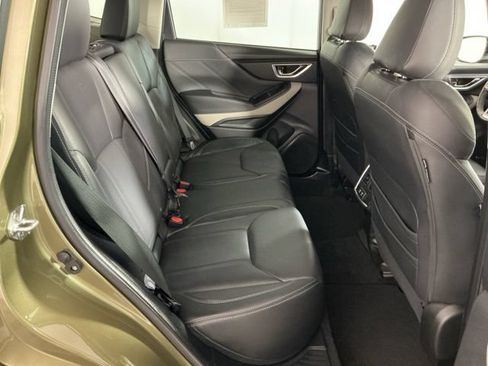 Used 2023 Subaru Forester Limited AWD/4WD image 6