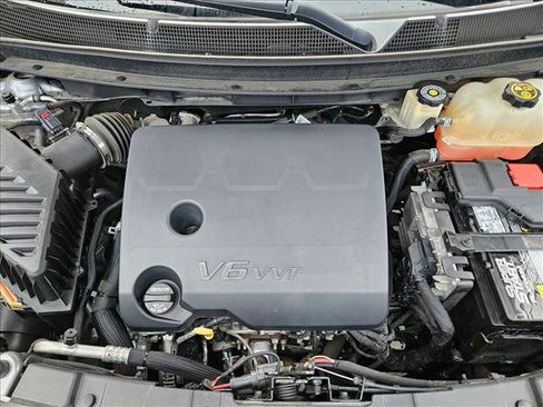 Used 2020 Chevrolet Traverse LS image 23