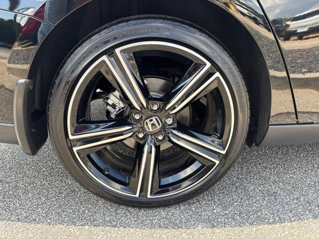 Used 2025 Honda Accord Sport image 9