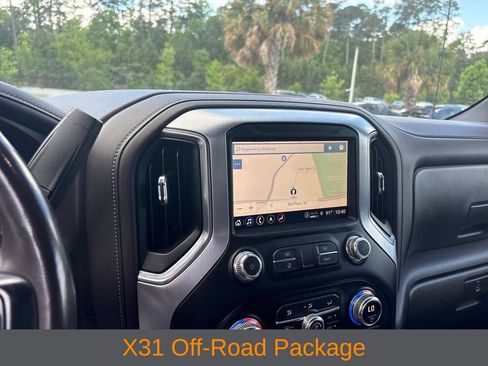 Used 2021 GMC Sierra 1500 SLT w/ SLT Premium Plus Package AWD/4WD image 19