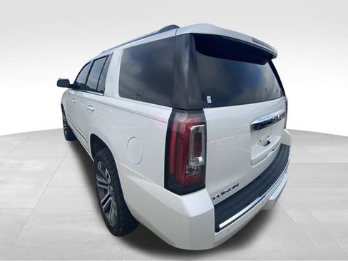 Used 2019 GMC Yukon Denali w/ Denali Ultimate Package AWD/4WD image 11