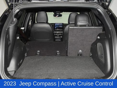 Used 2023 Jeep Compass High Altitude AWD/4WD image 30