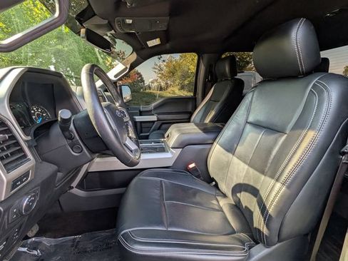 Used 2019 Ford F150 Lariat w/ Equipment Group 502A Luxury AWD/4WD image 11