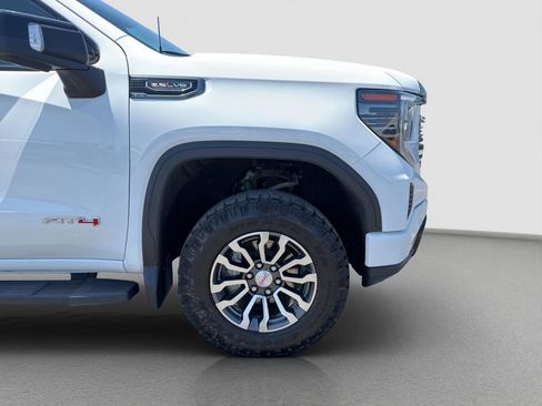 Used 2023 GMC Sierra 1500 AT4 w/ AT4 Preferred Package AWD/4WD image 25