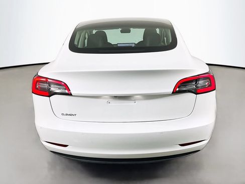 Used 2020 Tesla Model 3 Standard Range RWD image 8