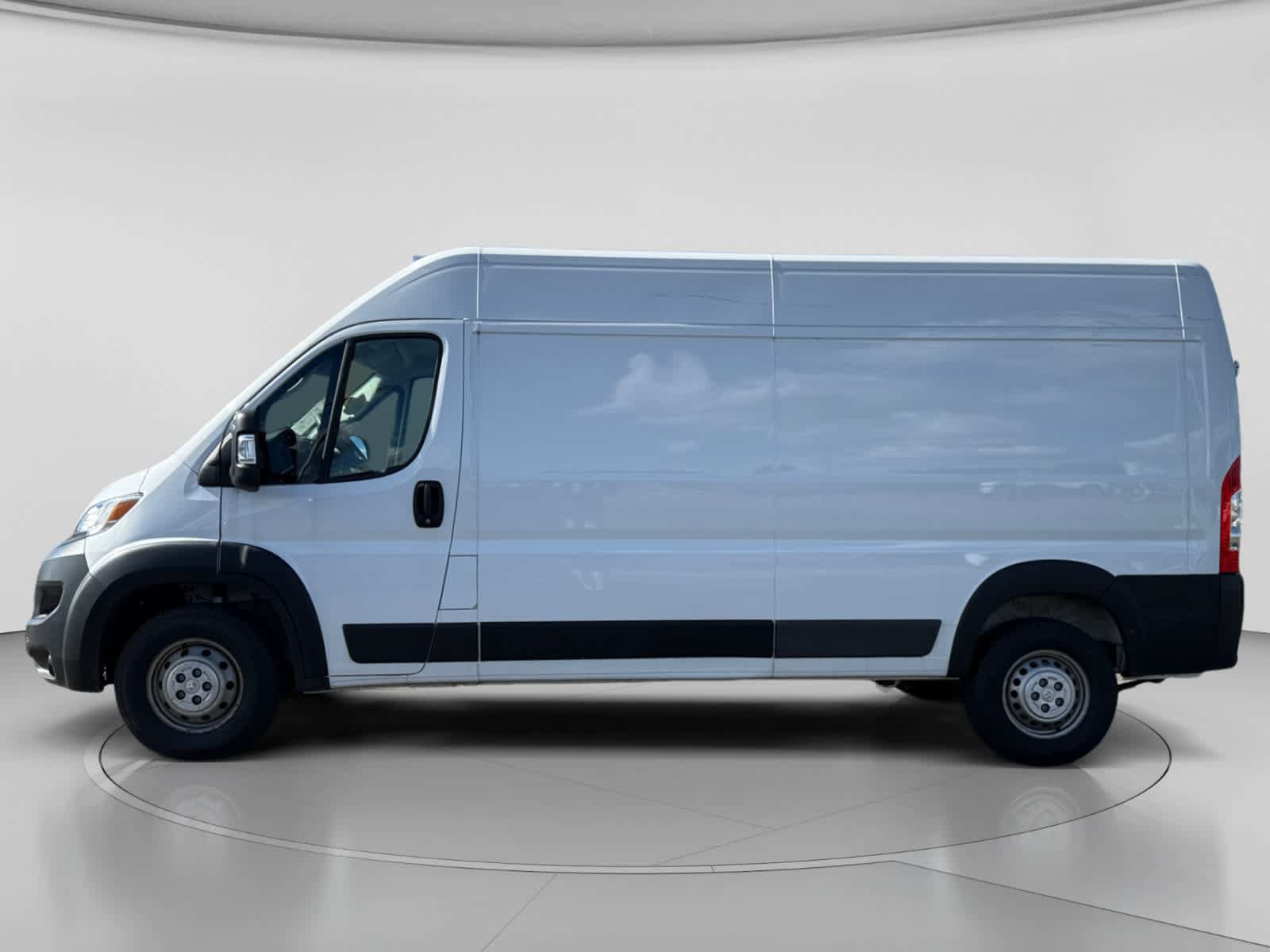 Used 2026 RAM ProMaster 2500 w/ Convenience Group FWD image 8