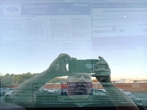 New 2026 Ford F250 Lariat w/ Black Appearance Package image 31