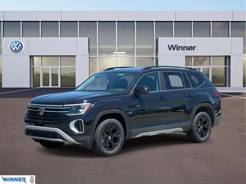 New 2026 Volkswagen Atlas Peak Edition AWD/4WD image 1